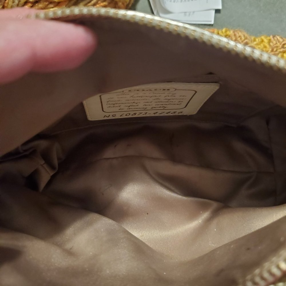 Coach - Picture 8 of 9